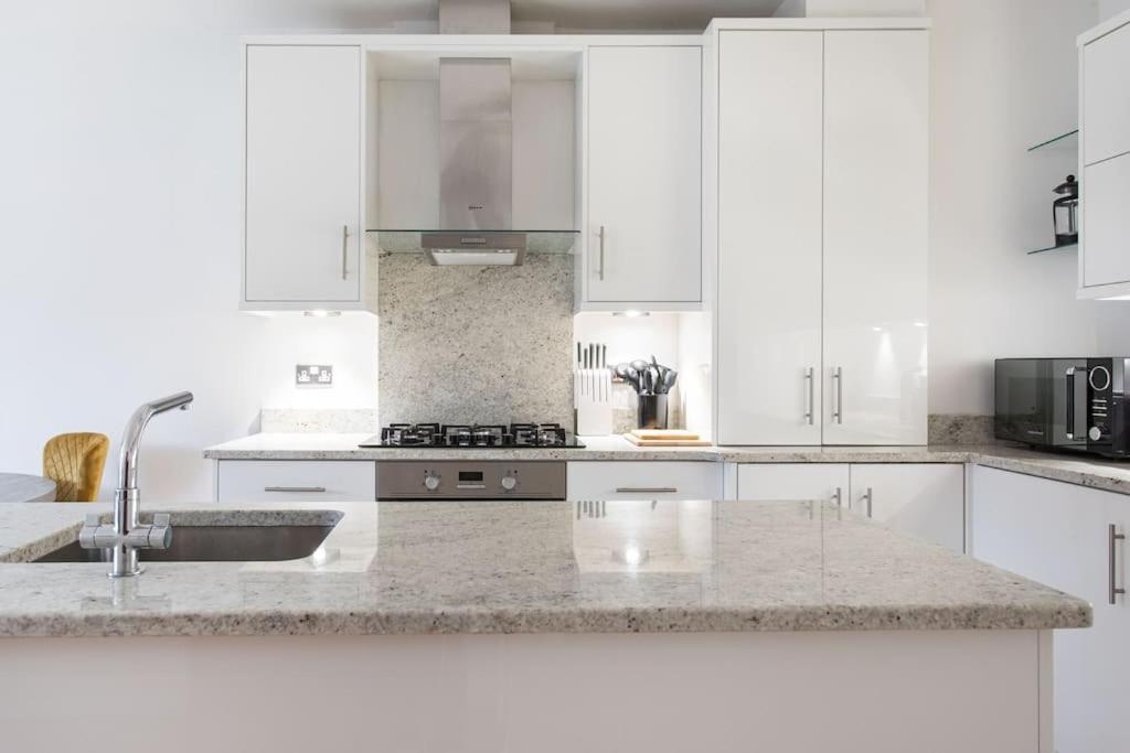 Best City Centre Luxurious Home Free Parking Belfast Dış mekan fotoğraf